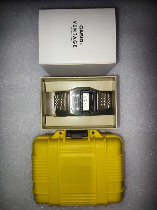 Часы O bag (оригинал italy), Casio A 1100 винтаж, Casio f91w