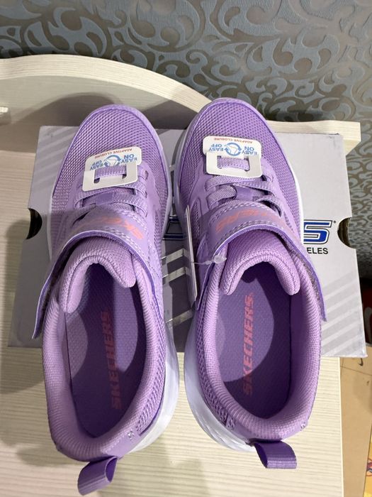 Skechers бузкові літо розміри 27,5-37