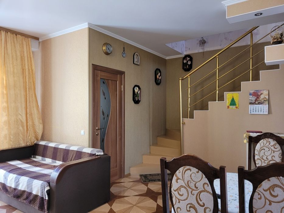 Душевный таунхаус в Лесках в районе Заболотного со всеми документами