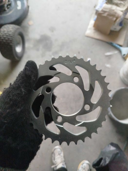 зірка задня 428 - Купити запчастини для транспорту БУ та нові