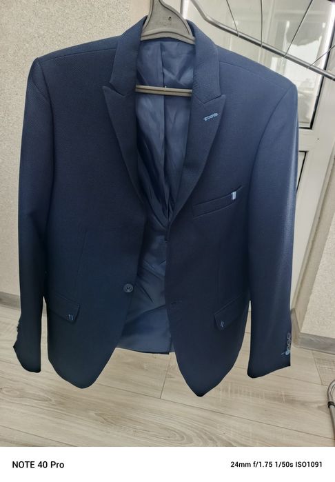 Чоловічий піджак