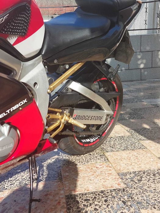 Yamaha YZF R-6  2002