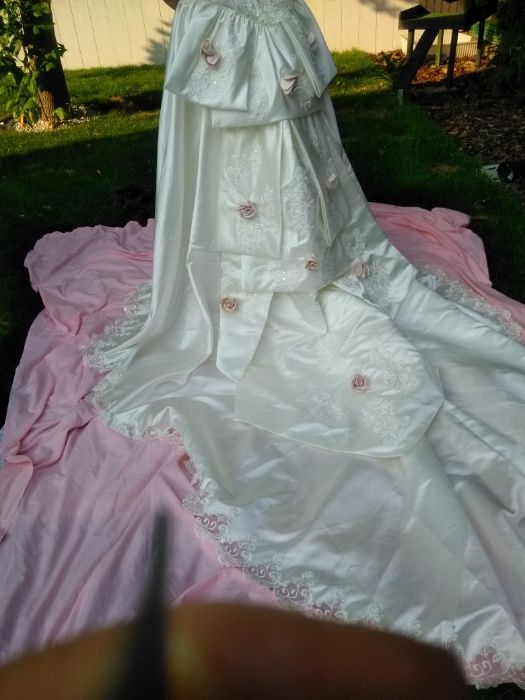 NOWA Suknia ślubna francuska mega elegancka oryginalna piękna