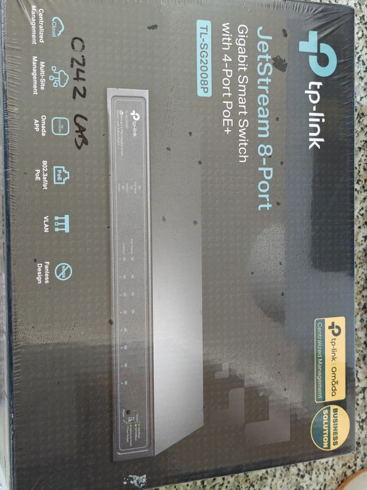 Switch NOVO na caixa nunca aberto. TP-Link  TL-SG2008P JetsStream Gigabit Smart , 8 portas com 4 portas PoE+
