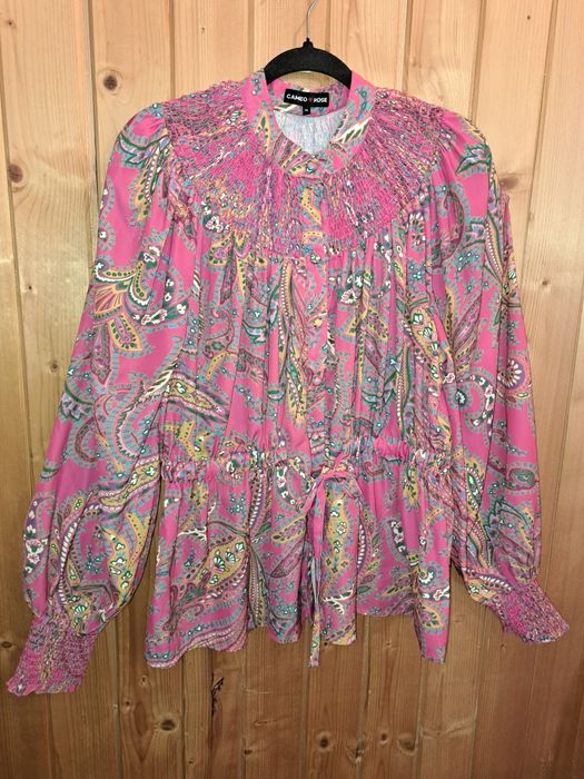 Bluzka różowa we wzory rozm L