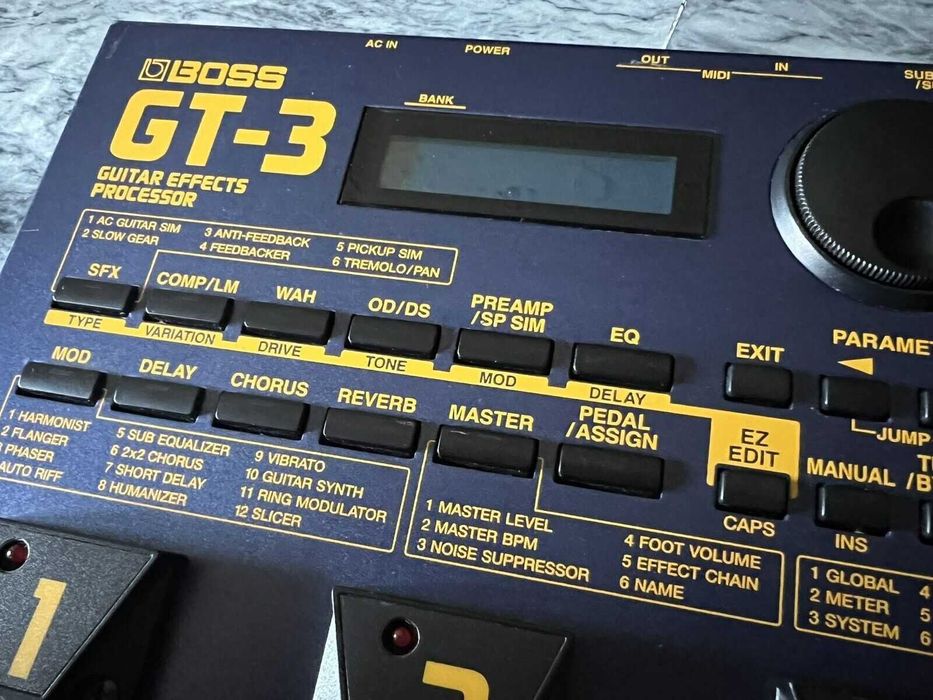 Troco Boss GT 3, Pedaleira para guitarra.