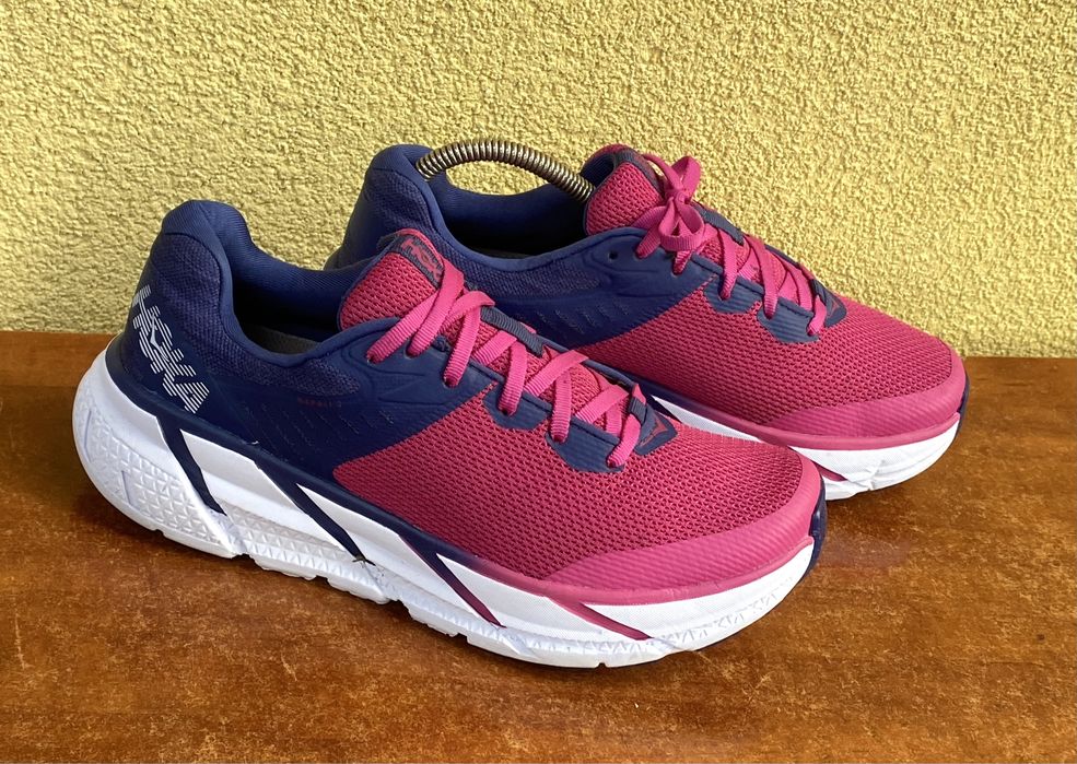 hoka one one napali