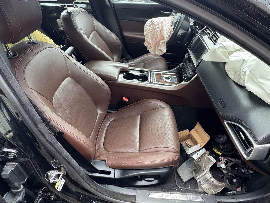 Czesci Jaguar XE