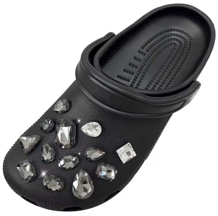 Zestaw ozdobnych kamieni do Crocs