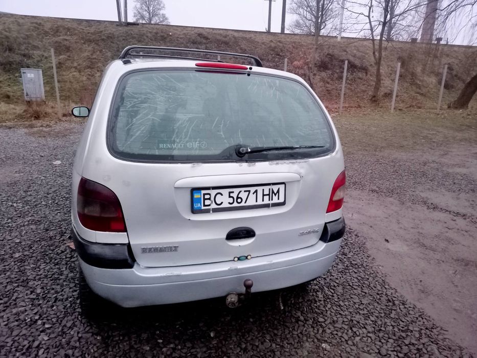 Продається авто рено меган сценік