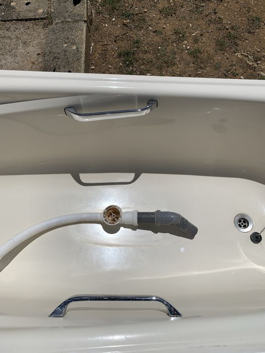 Banheira em esmalte 1.70 m por 0.70 m