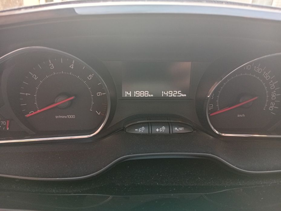 Peugeot 208 Puretech 1.2 gasolina
