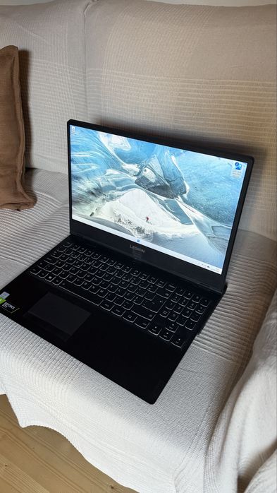 Lenovo y540 - i7-9750H - GTX 1660Ti - 16GB Ram - 500 Gb