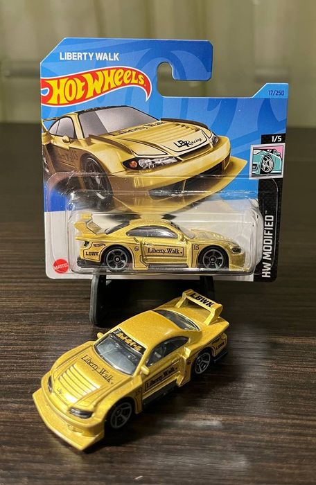 Hot wheels nissan