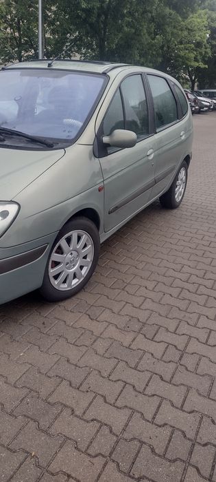 Sprzedam samochód osobowy
