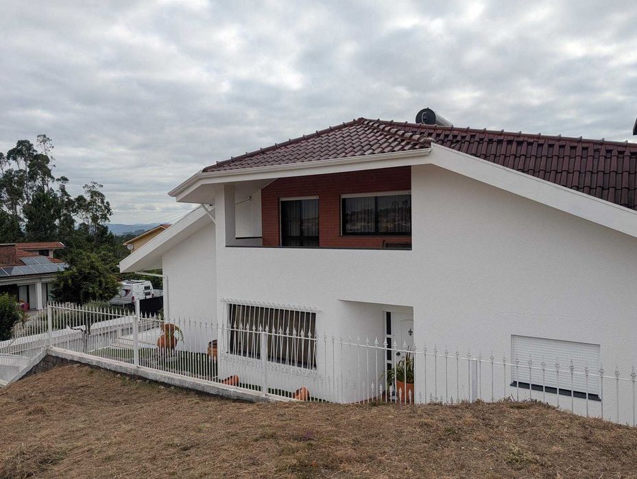 Quarto para arrendar em Seixezelo.