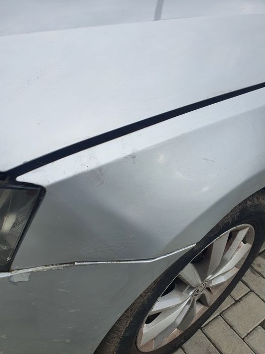 Крило переднє ліве Skoda Octavia a7 фарба la7w