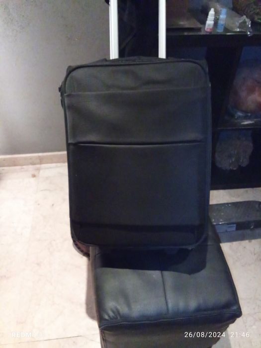 Mala trolley em excelente estado