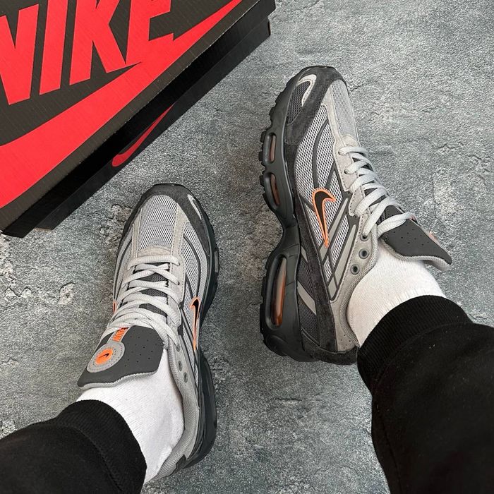Nike Air Max Shox Dark grey/orange