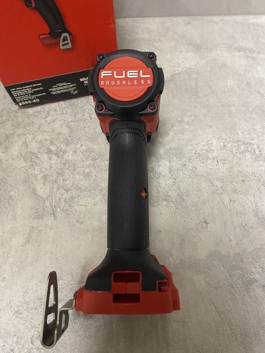 Milwaukee 2953-20 імпакт 226Nm на 3-швидкості привезено з США
