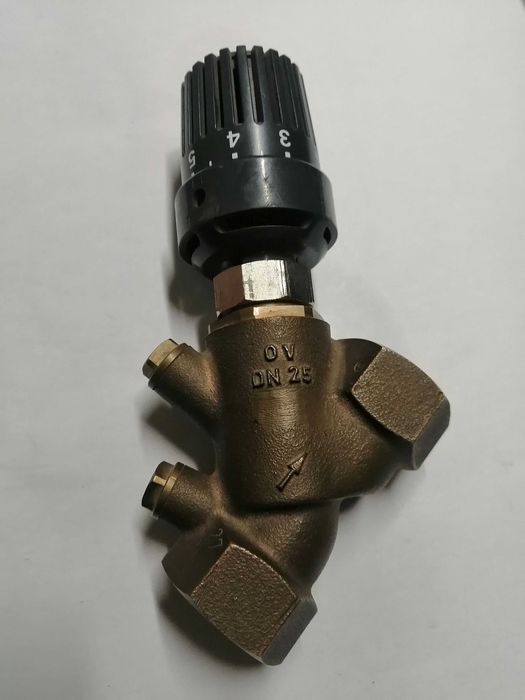 Zawór termostatyczny cw Aquastrom Oventrop dn 25