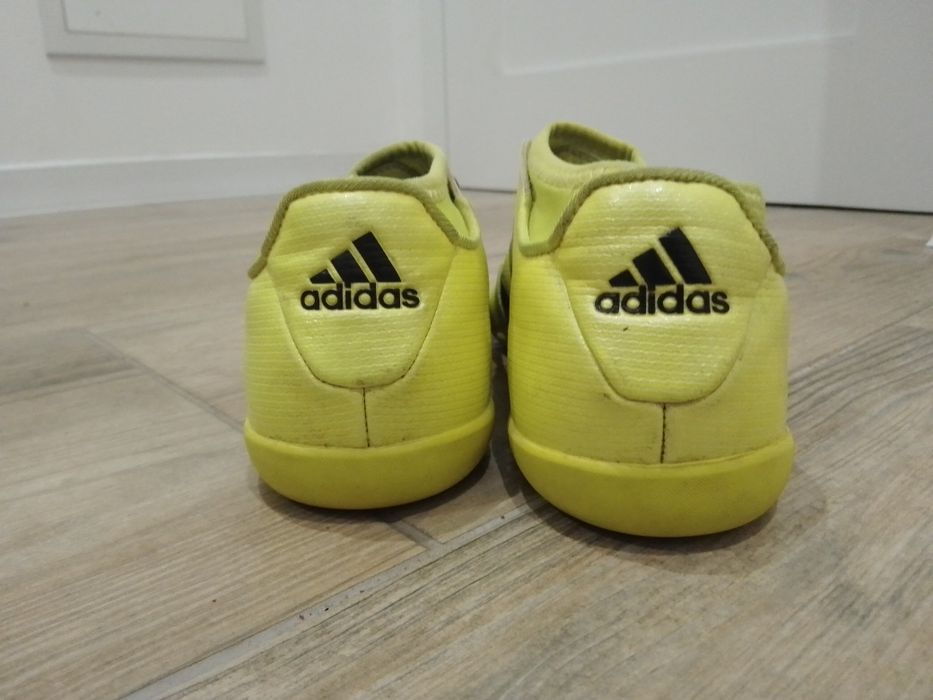 Buty piłkarskie halówki adidas r. 36 2/3