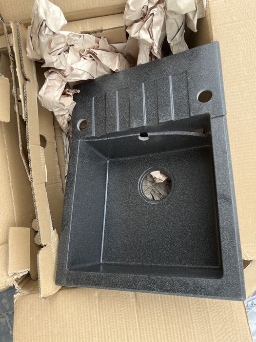 Zlewozmywak jednokomorowy z ociekaczem nowy uszkodzony, do sklejenia