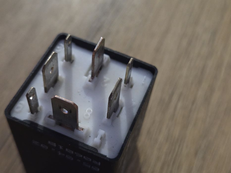 Przekaznik pompy paliwa