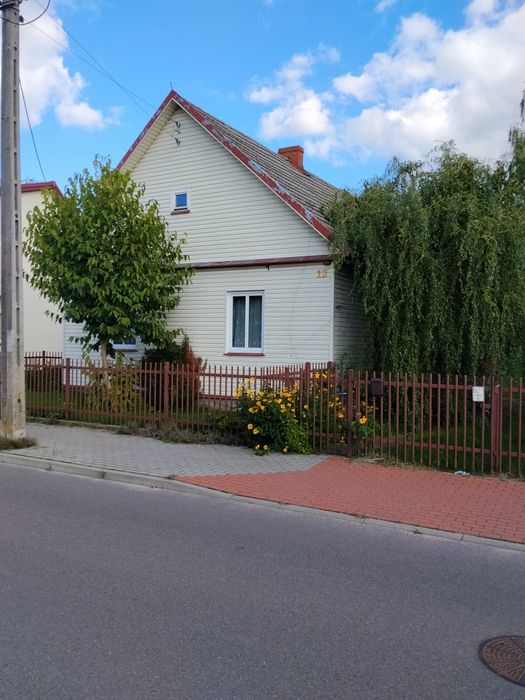 Dom z działką  sprzedaż