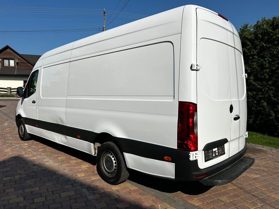 Mercedes-benz sprinter