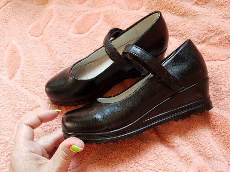 Туфли чёрные детские 30р