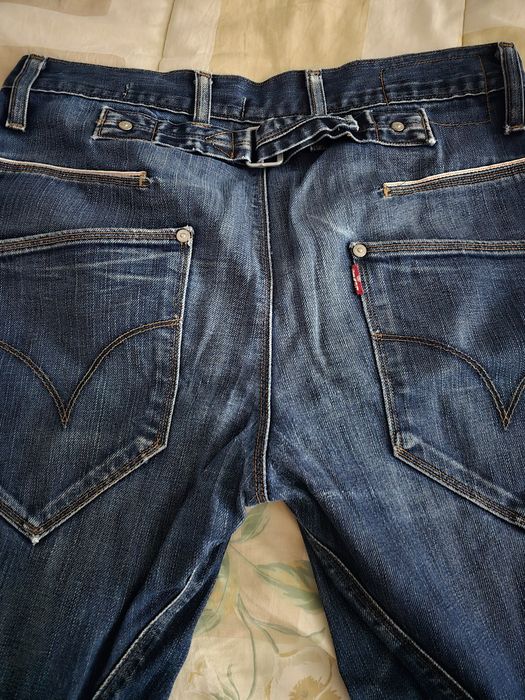 Dois pares calças levis engineered originais em bom estado