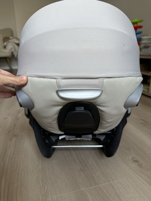Автокрісло, автолюлька cybex cloud z i-size ferrari silver grey