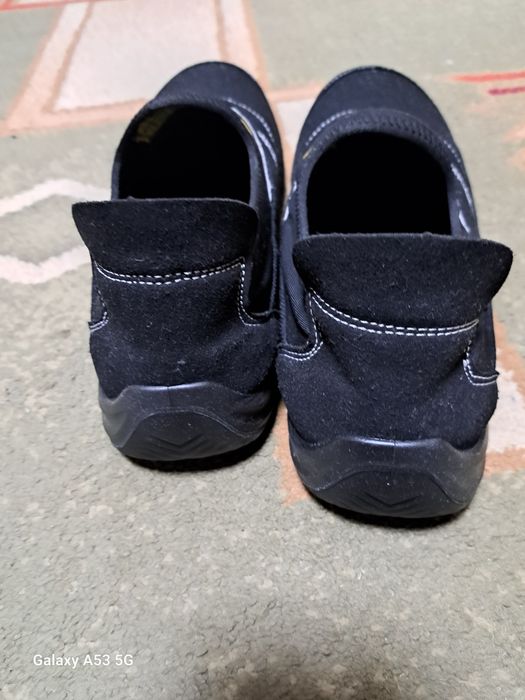 Продам кросівки з металевим підноском Safety Jogger, 1200грн