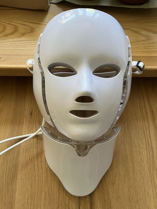 Urządzenie maska do terapii fotonowej fototerapii