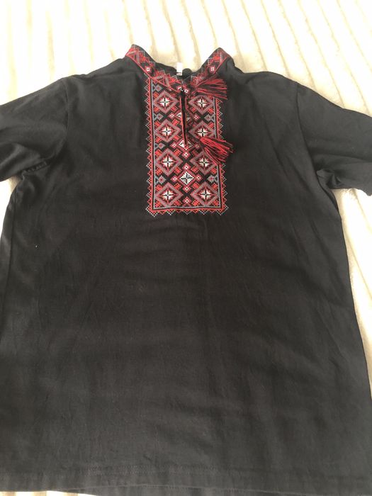 Продам  вишиванку