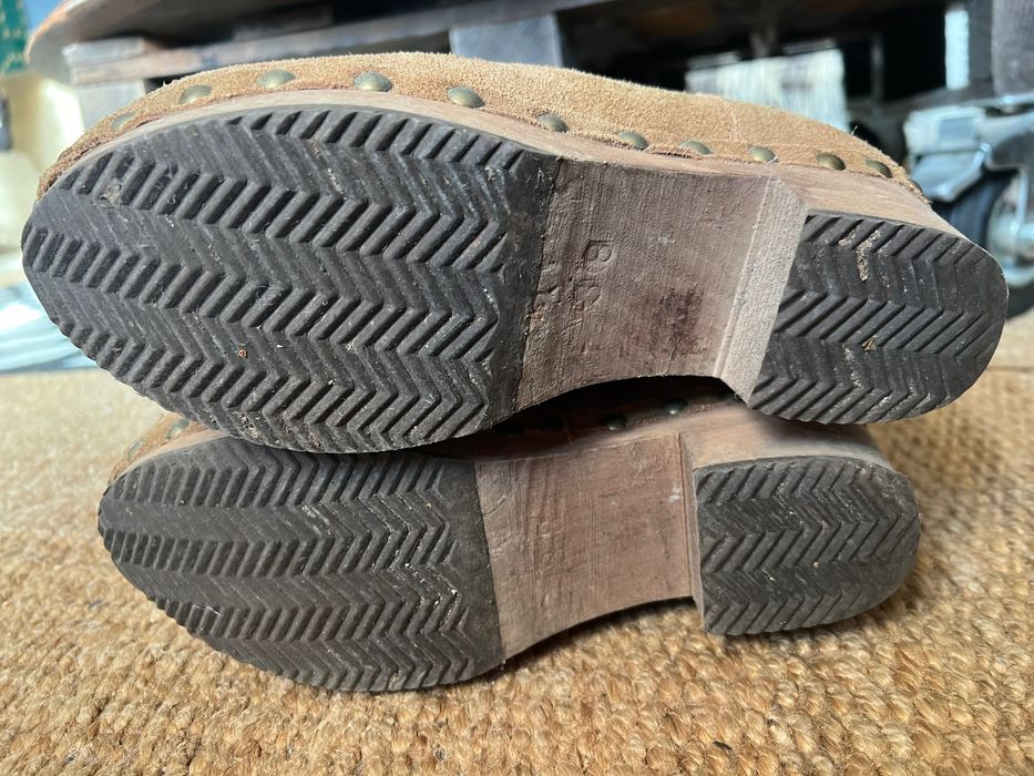 Botas Xuz em pele, lindas e impecáveis!