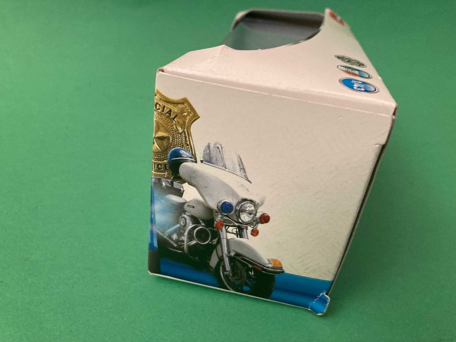 Miniatura Renault 4L Gendarmerie Colecção Mondo Motors