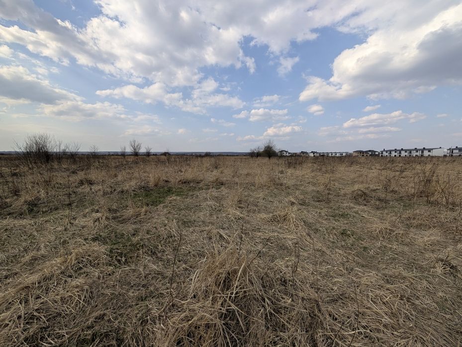 Продаж ділянки під будівництво, Крихівці