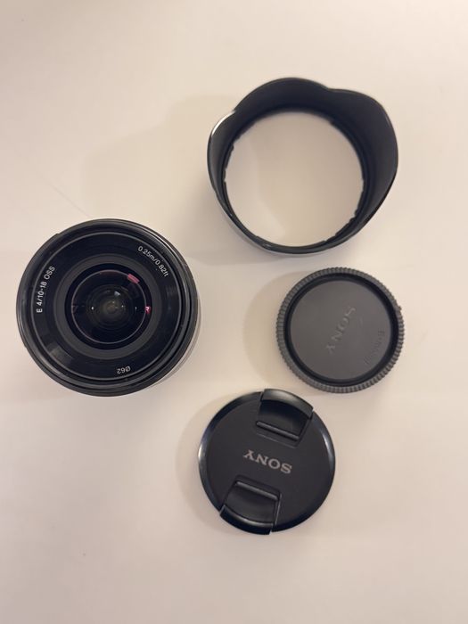 Sony 10-18mm F4 OSS