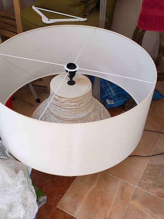 Candeeiro grande de ceramica