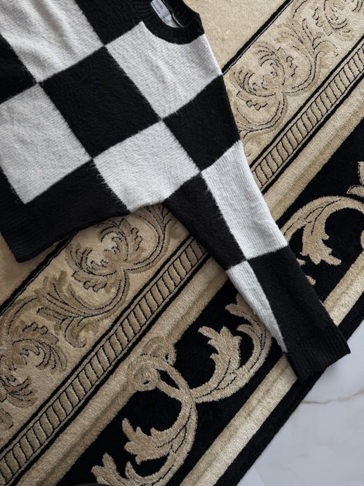 Sweter czarno biały w kratę szachownice 34/XS Bershka