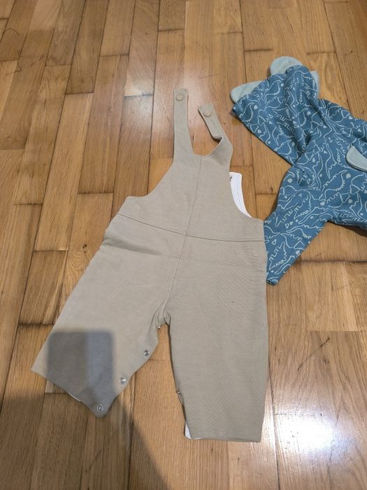 Jardineira e babygrow para menino de 3 meses