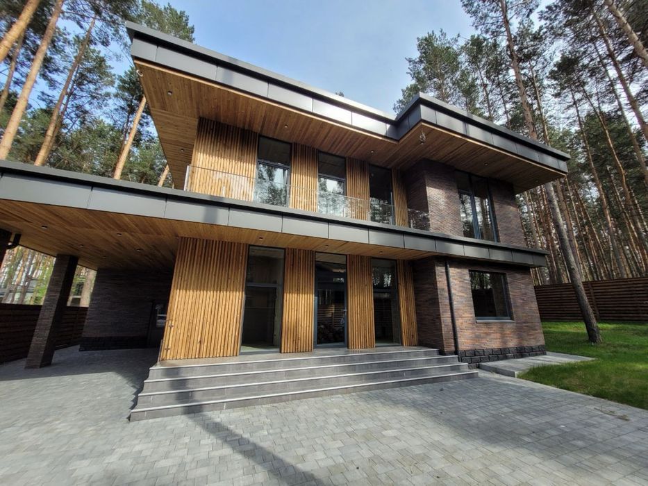 Люксовий будинок в оточені соснового лісу, Білогородка