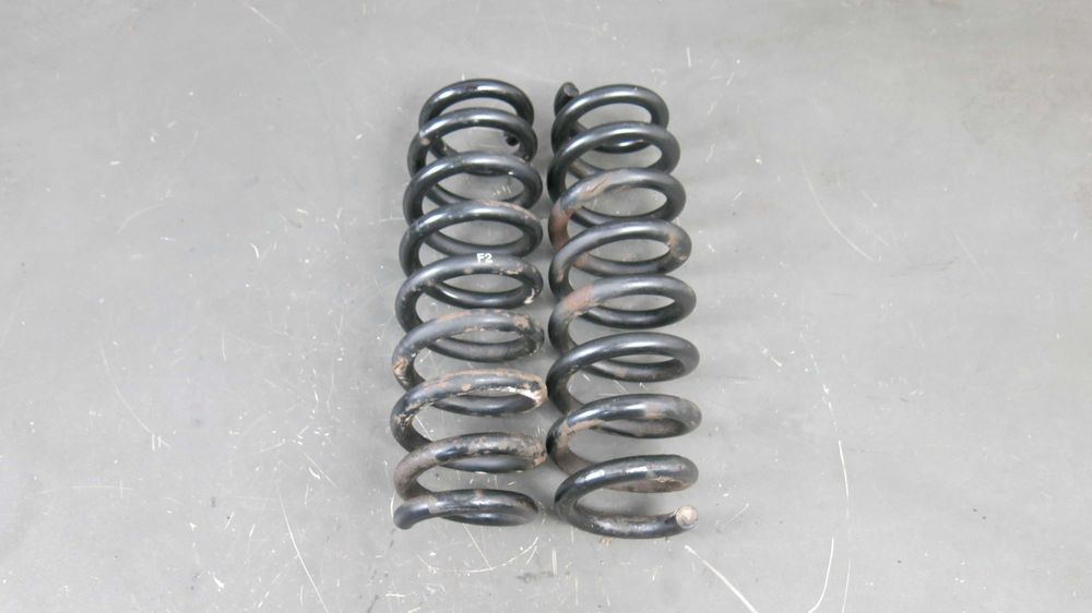 BMW E91 2.0d N47 sprężyny tył kombi