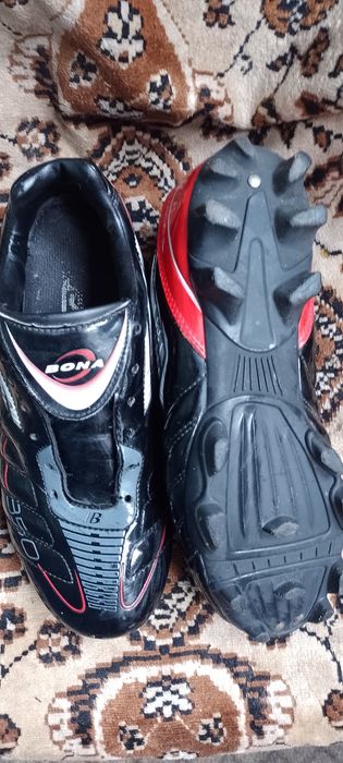 Футбольные бутсы