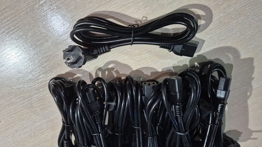 Кабель живлення, мережевий кабель для комп'ютера та різних пристроїв