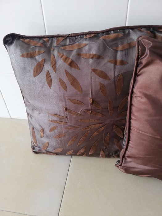 Conjunto de três almofadas decorativas