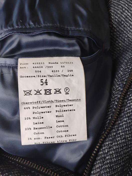 Płaszcz męski na stójce firmy Bugatti