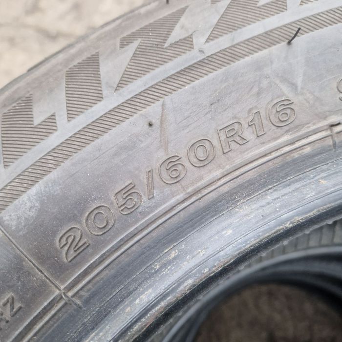 205/60/R16 Bridgestone з Німеччини
